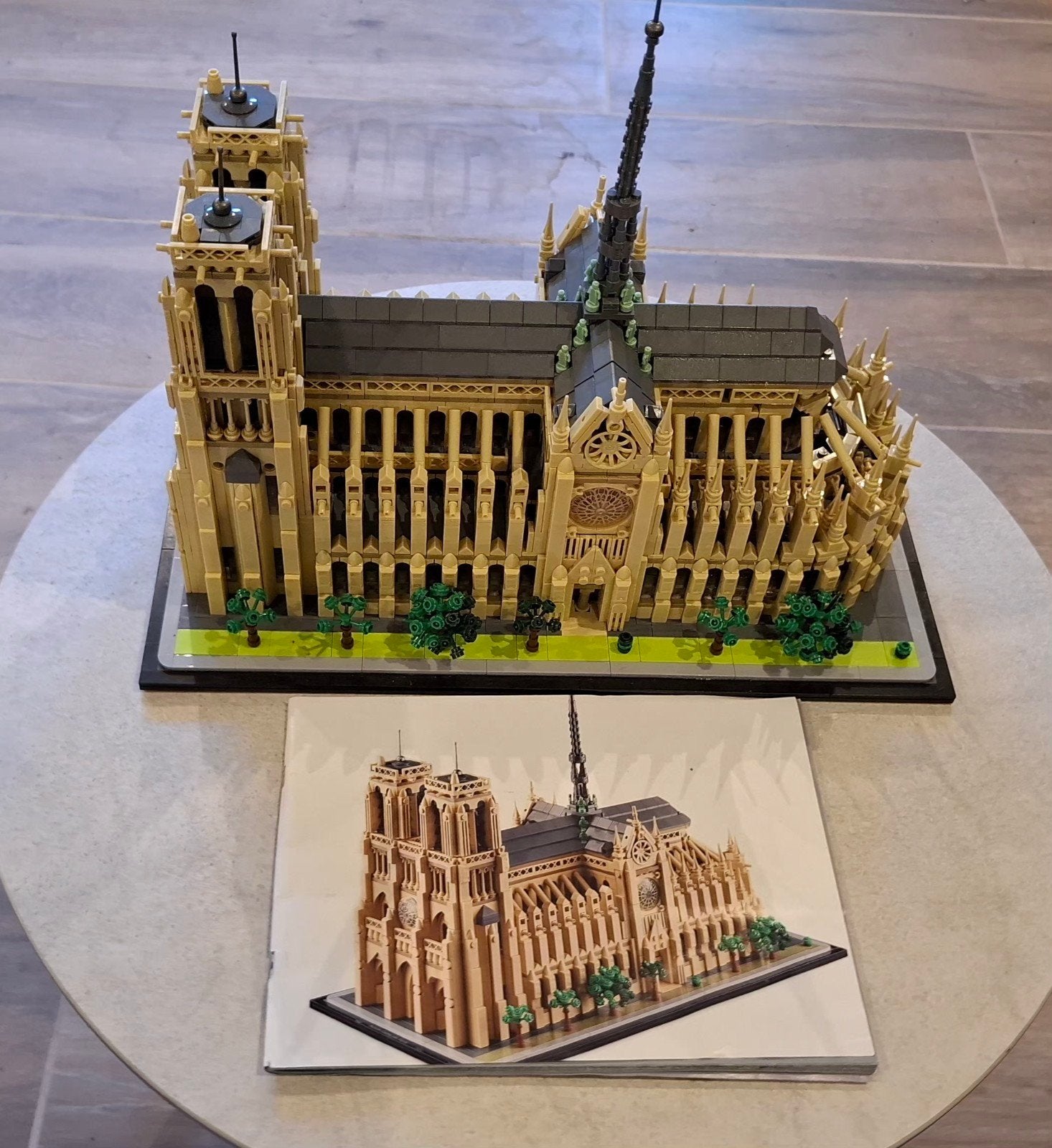 lego cathédrale de paris, Enfants & Bébés, Enlèvement, Comme neuf, Lego
