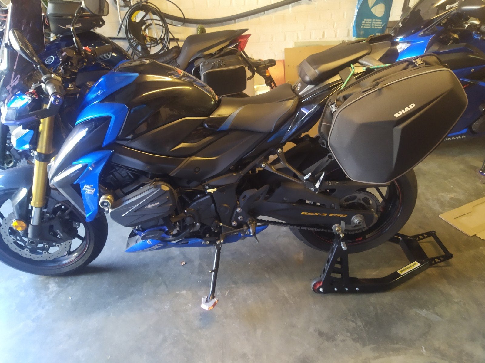 Suzuki 750 GSXR S Roadster sportif de 114 ch / année 2017, Motoren, Particulier