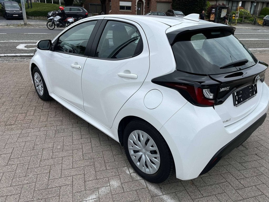 Toyota Yaris Hybrid 1.5i Dual VVT-iE Dynamic CVT Garantie, Autos, Toyota, Achat, https://public.car-pass.be/vhr/51b96c52-7709-4b69-b73e-1c51d14b225e