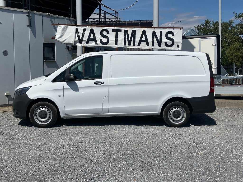 Mercedes-Benz Vito 17.700€ + BTW / MB Motor / Trekhaak / ..., 75 kW, 1951 cc, 4 cilinders, 2000 kg