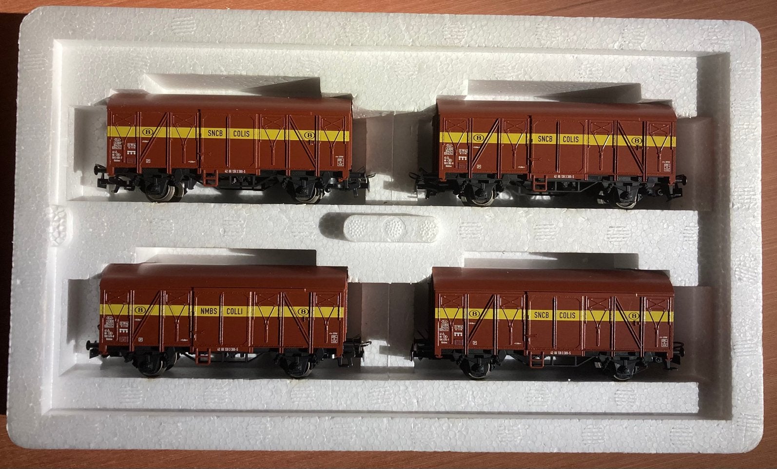 Marklin 94236 set van 4 NMBS HO parcel-colli auto's, Hobby en Vrije tijd, Modeltreinen | H0, Ophalen of Verzenden, Nieuw, Wagon