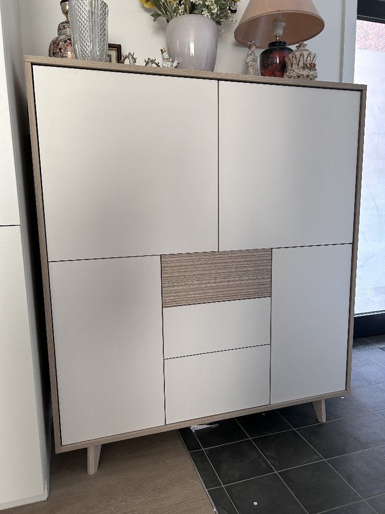 modern kastje in goede staat, Huis en Inrichting, Ophalen, Zo goed als nieuw