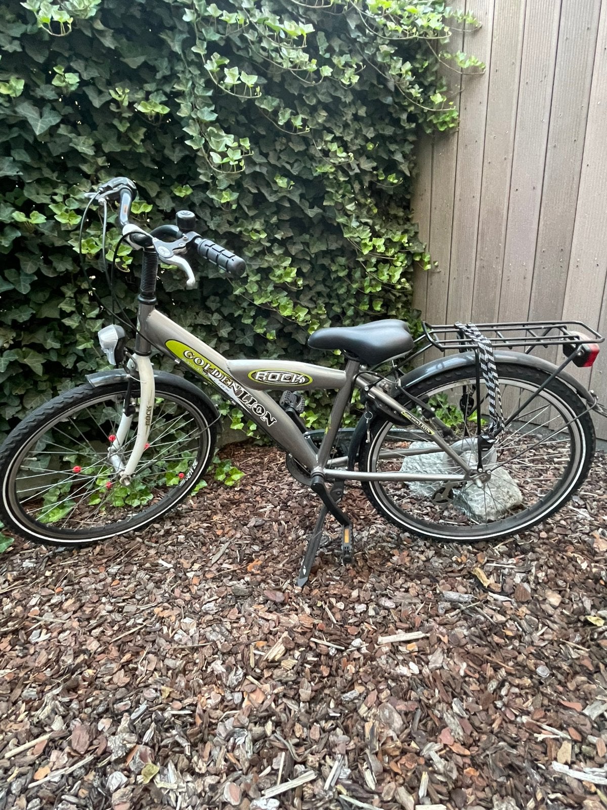 Kinderfiets, Fietsen en Brommers, Ophalen, Zo goed als nieuw, 22 inch, Handrem