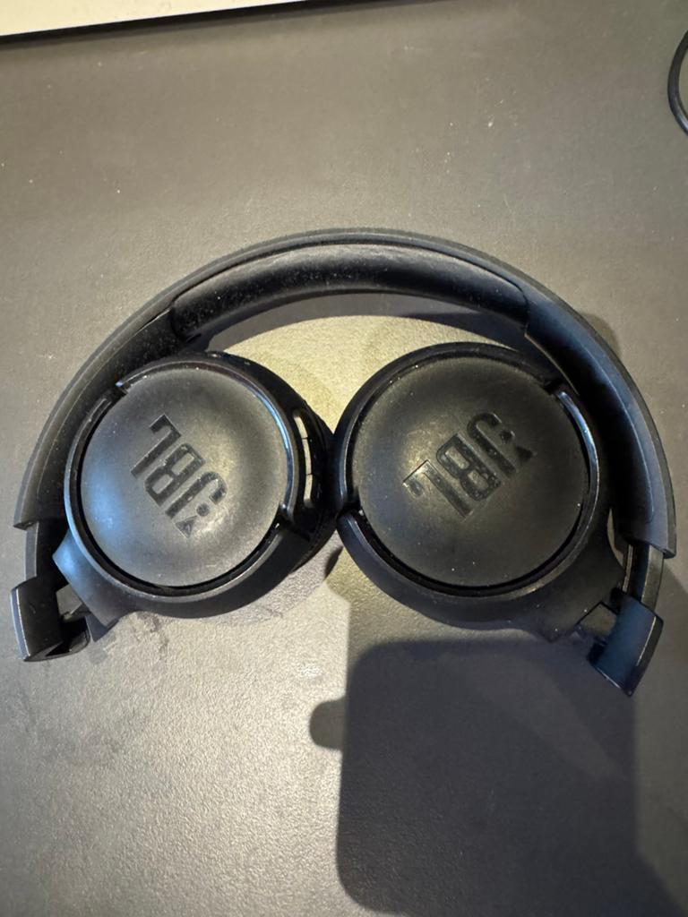 Draadloze Jbl hoofdtelefoon, Audio, Tv en Foto, Hoofdtelefoons, Ophalen of Verzenden, Zo goed als nieuw, Overige merken, Draadloos