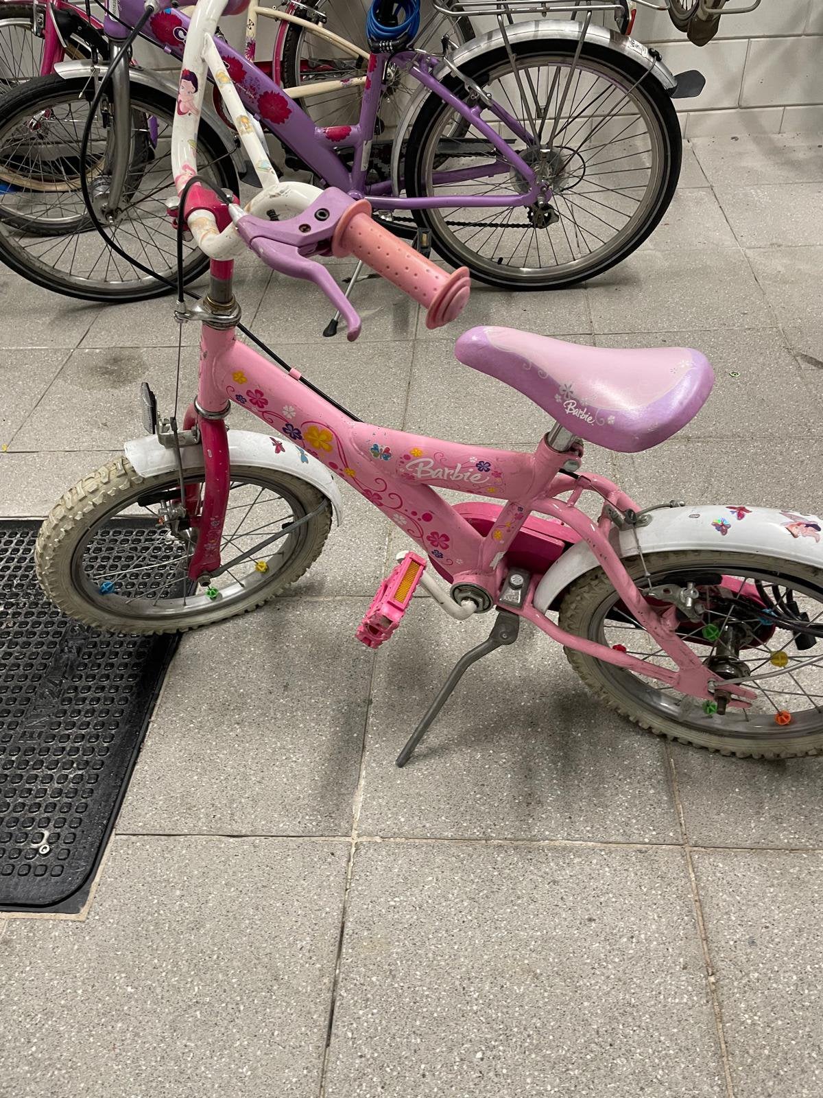 roze barbie kinderfiets (-6 jaar), Ophalen, Gebruikt