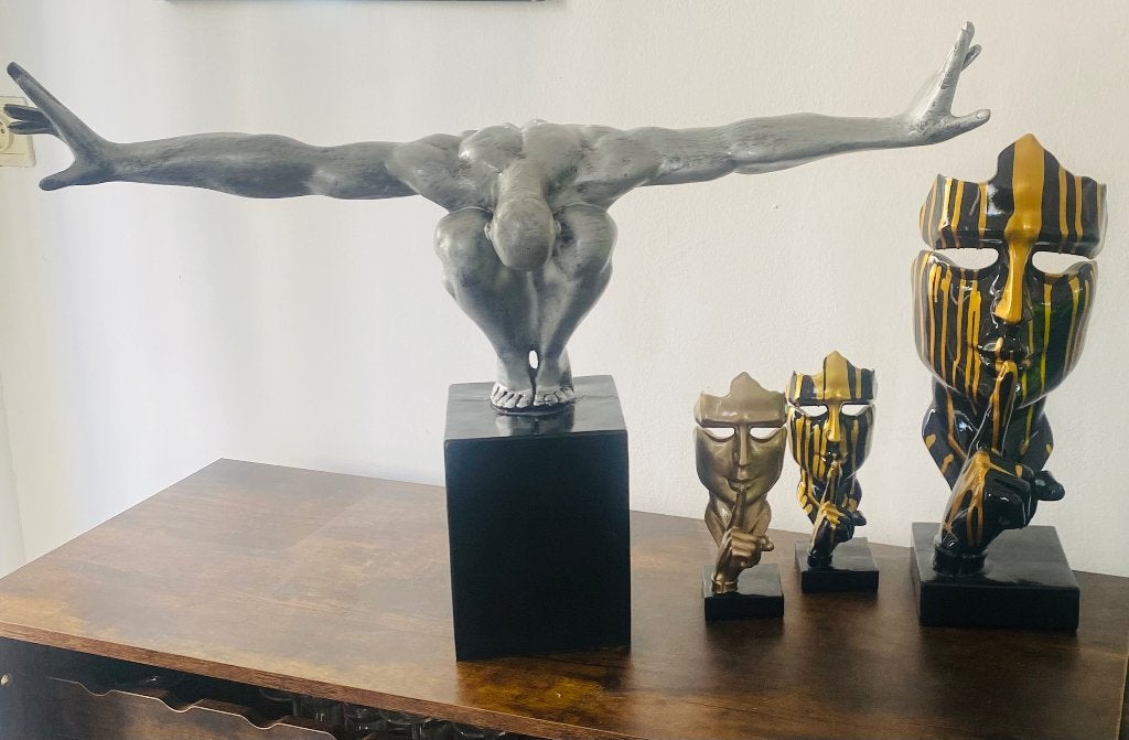 Statue et  masques, Enlèvement, Comme neuf