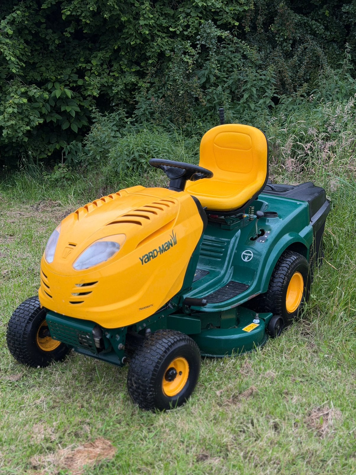 Tondeuse autoportée Yard Man avec moteur 13 CV, Enlèvement