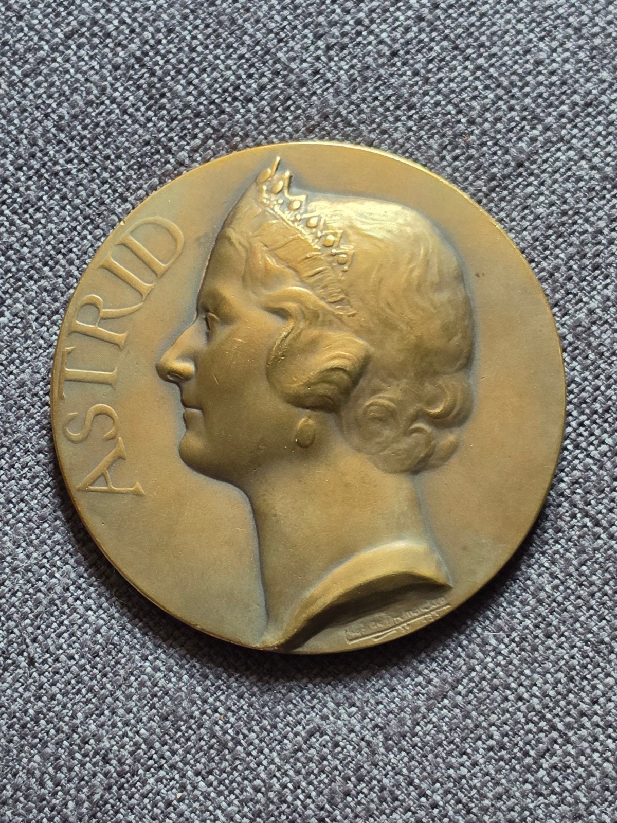 Medaille / Penning Koningin Astrid 1936 7cm, Postzegels en Munten, Ophalen of Verzenden