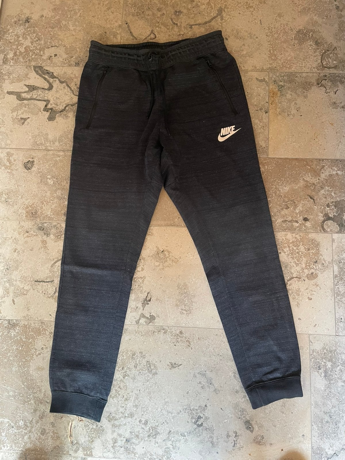 Trendy trainingsbroek van Nike, Kleding | Heren, Broeken en Pantalons, Ophalen of Verzenden, Zo goed als nieuw