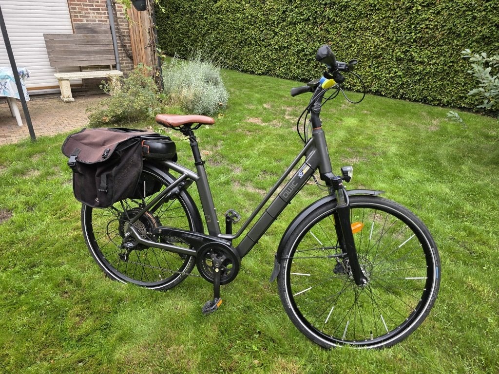 Vélo électrique QWIC Performance RD10 bien entretenu, Qwic, 47 à 51 cm, 50 km par batterie ou plus, Enlèvement