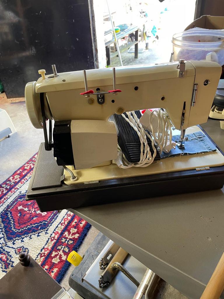 Vintage Gracia Zig-Zag naaimachine koffermodel, Ophalen, Gebruikt, Naaimachine, Overige merken