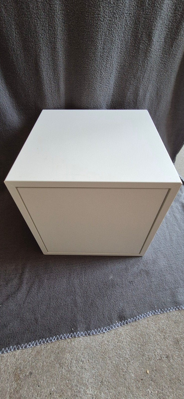 Ikea kast 4 st met ophang systeem, Maison & Meubles, Chambre à coucher | Tables de chevet, Enlèvement