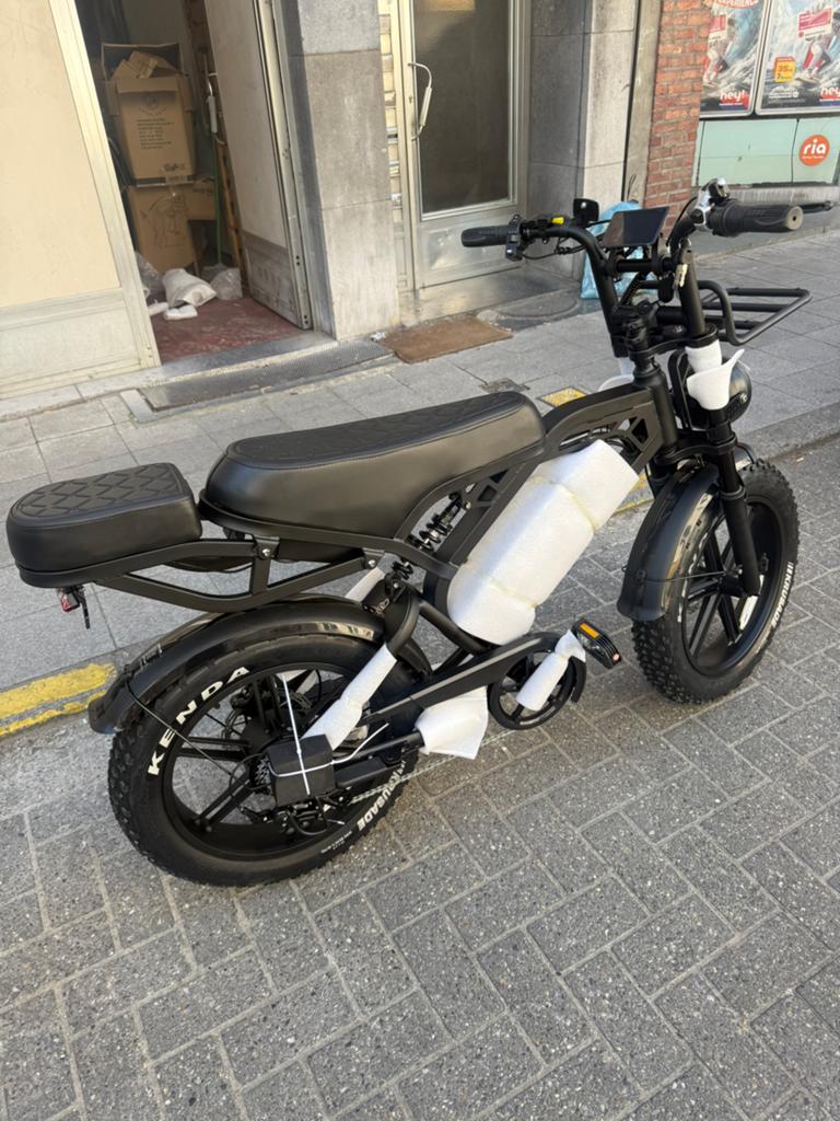 Fat bike v20 pro, Fietsen en Brommers, Ophalen, Zo goed als nieuw