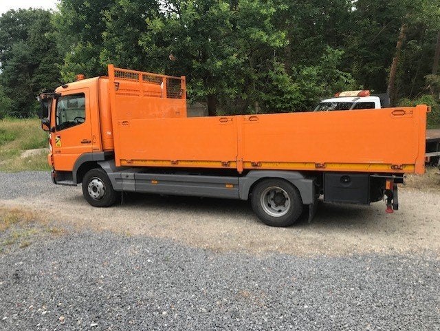 Suspension pneumatique Mercedes Atego 28 000 km 9 500 kg, Autos, Camions, Entreprise, Achat, Caméra de recul, Airbags, Air conditionné