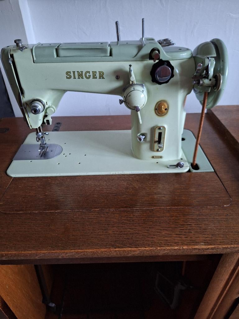 vintage Singer naaimachine, Enlèvement