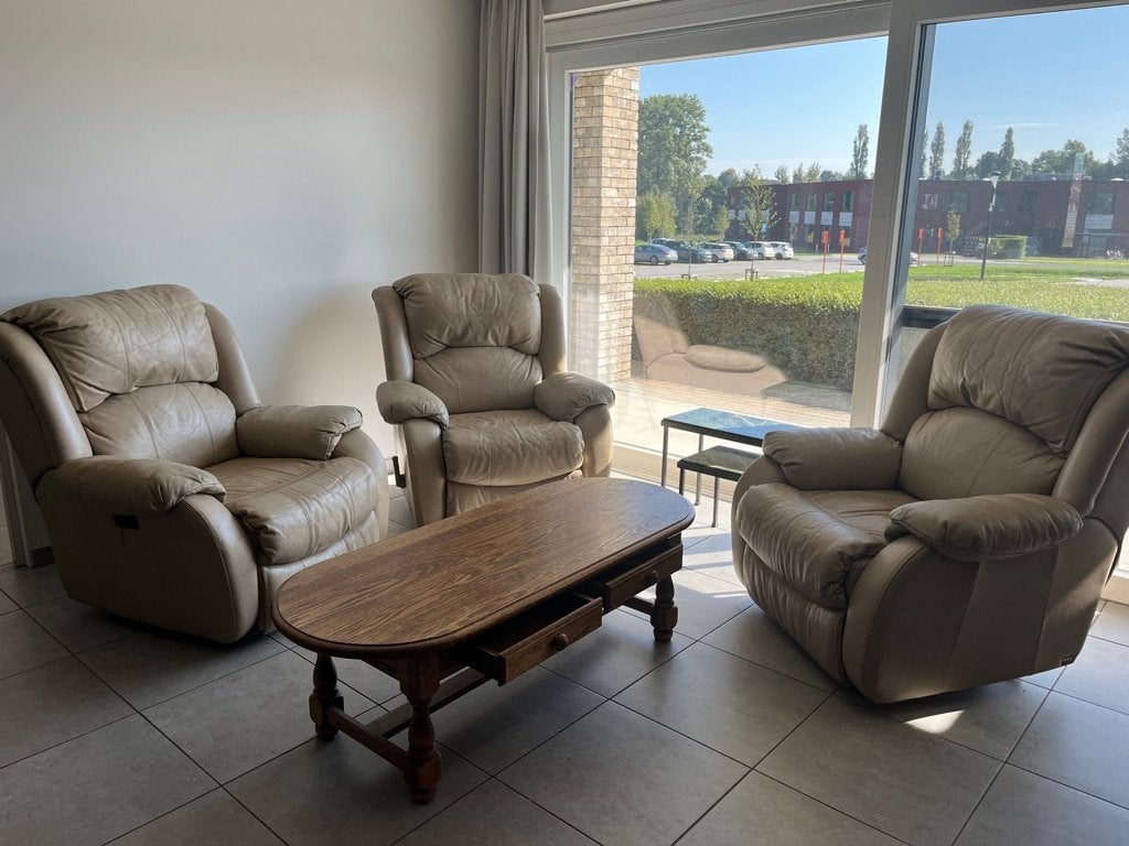 beige echt lederen salon + salontafel, Ophalen, Gebruikt, Leer, Modern