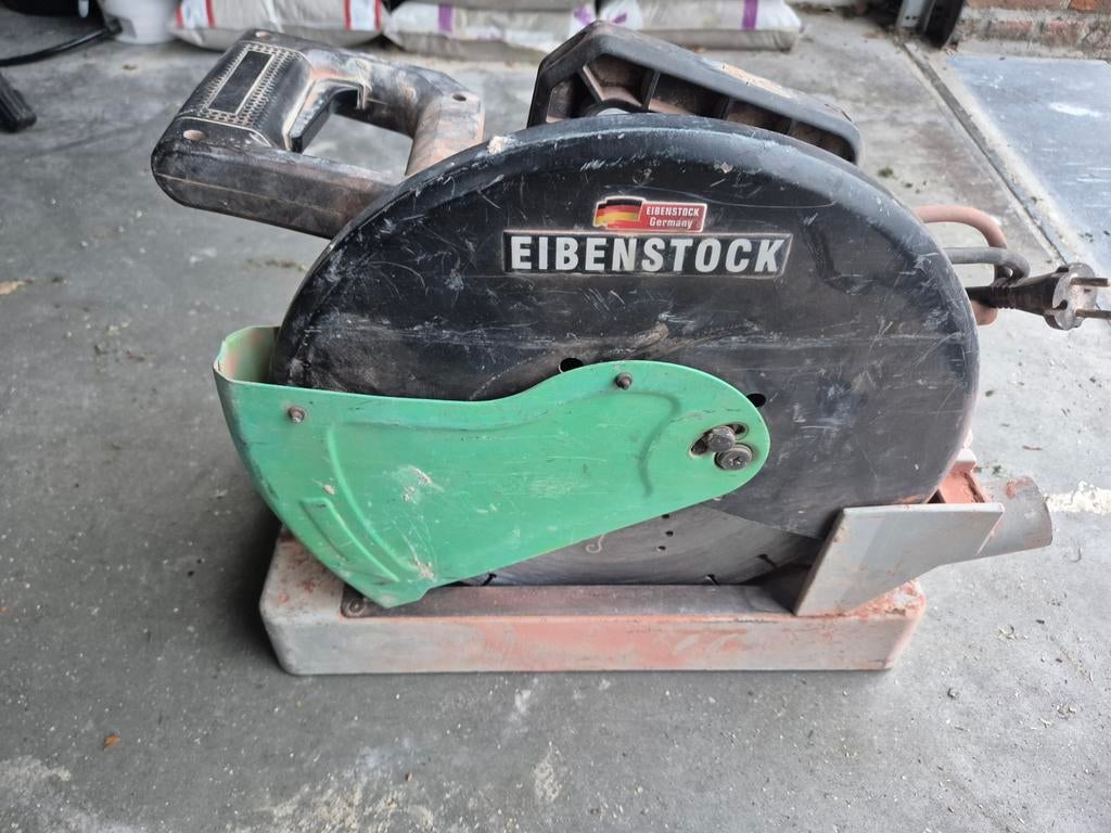 Eibenstock steenzaag clipper, Doe-het-zelf en Bouw, Gereedschap | Zaagmachines, Ophalen