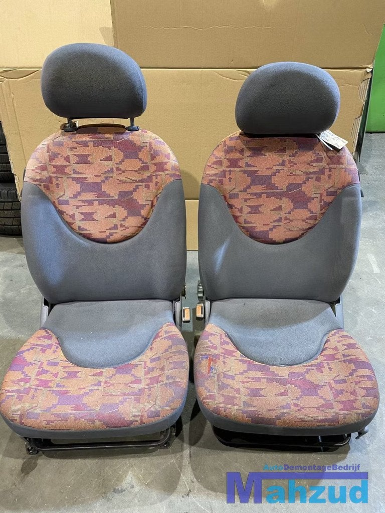NISSAN MICRA 2 K11 Links rechts stoel 3 deurs 1992-2002, Nissan Motor Co., Ltd., Takashima 1-chome 1-1
220-8686  Yokohama, Utilisé