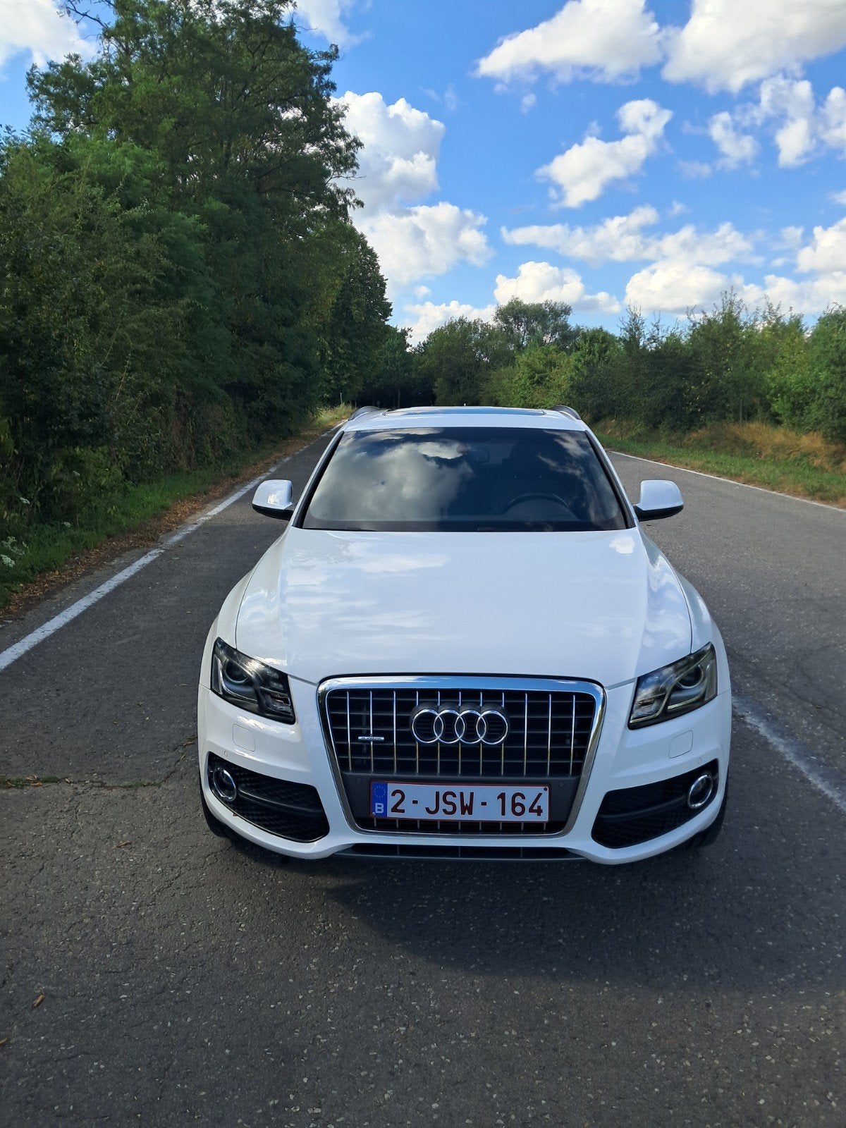 audi Q5 2009 full option essence euros 5 113000 km, Auto's, Automaat, Euro 5, Parkeerassistent, Zwart