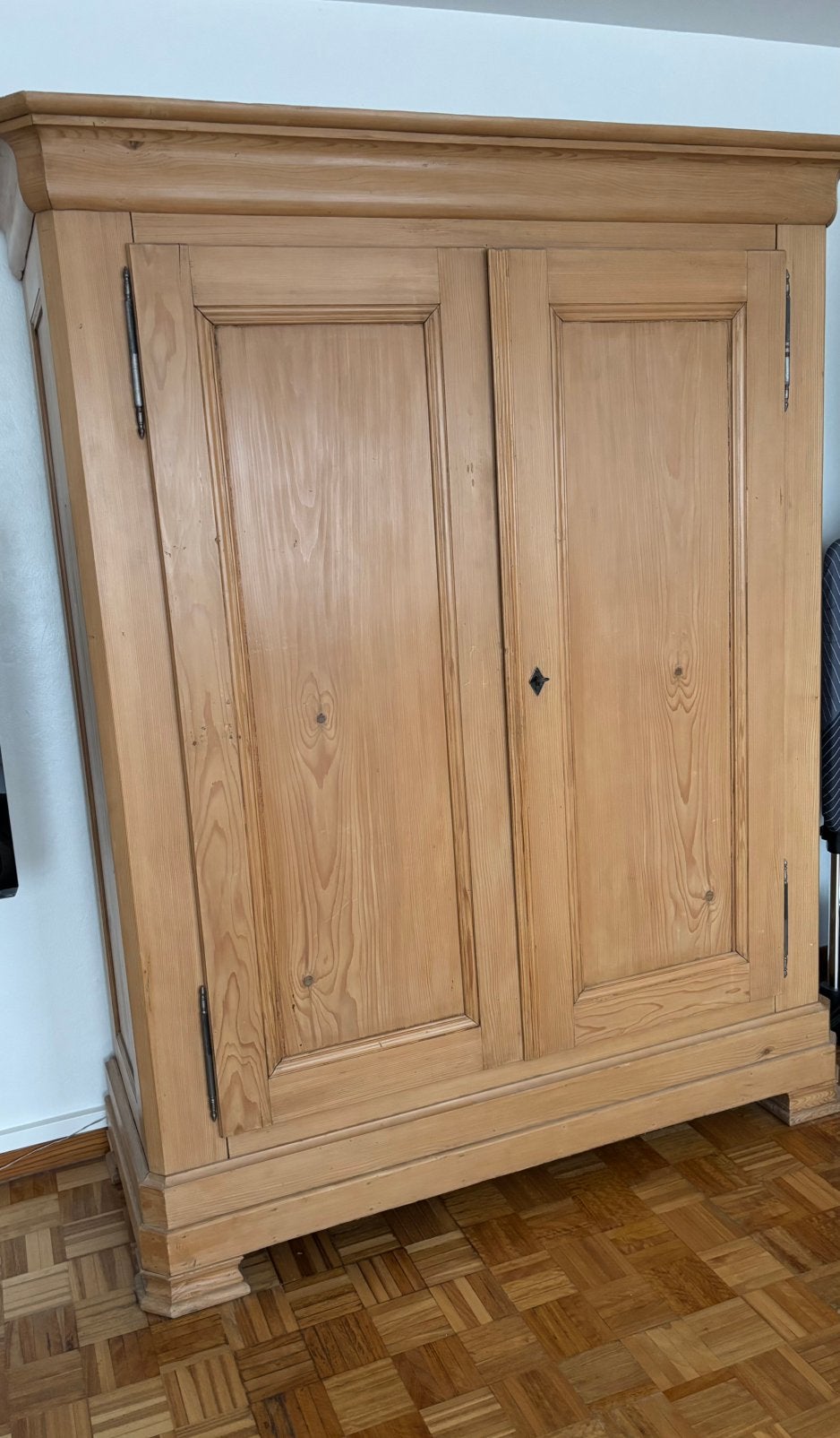 Houten kast massief hout, Enlèvement