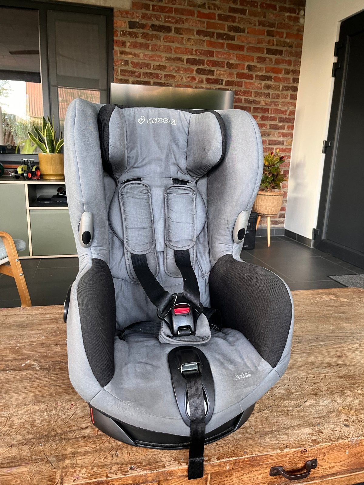 Maxicosy Axiss draaibare autostoel, Kinderen en Baby's, Autostoeltjes, Ophalen, 0 t/m 18 kg, Maxi-Cosi, Gebruikt
