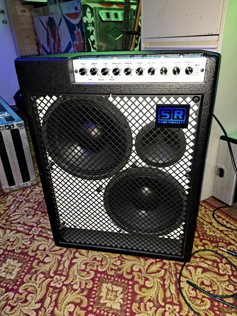 SR TECHNOLOGY BASS FIDELITY, Muziek en Instrumenten, Versterkers | Bas en Gitaar, Gebruikt, 100 watt of meer, Ophalen