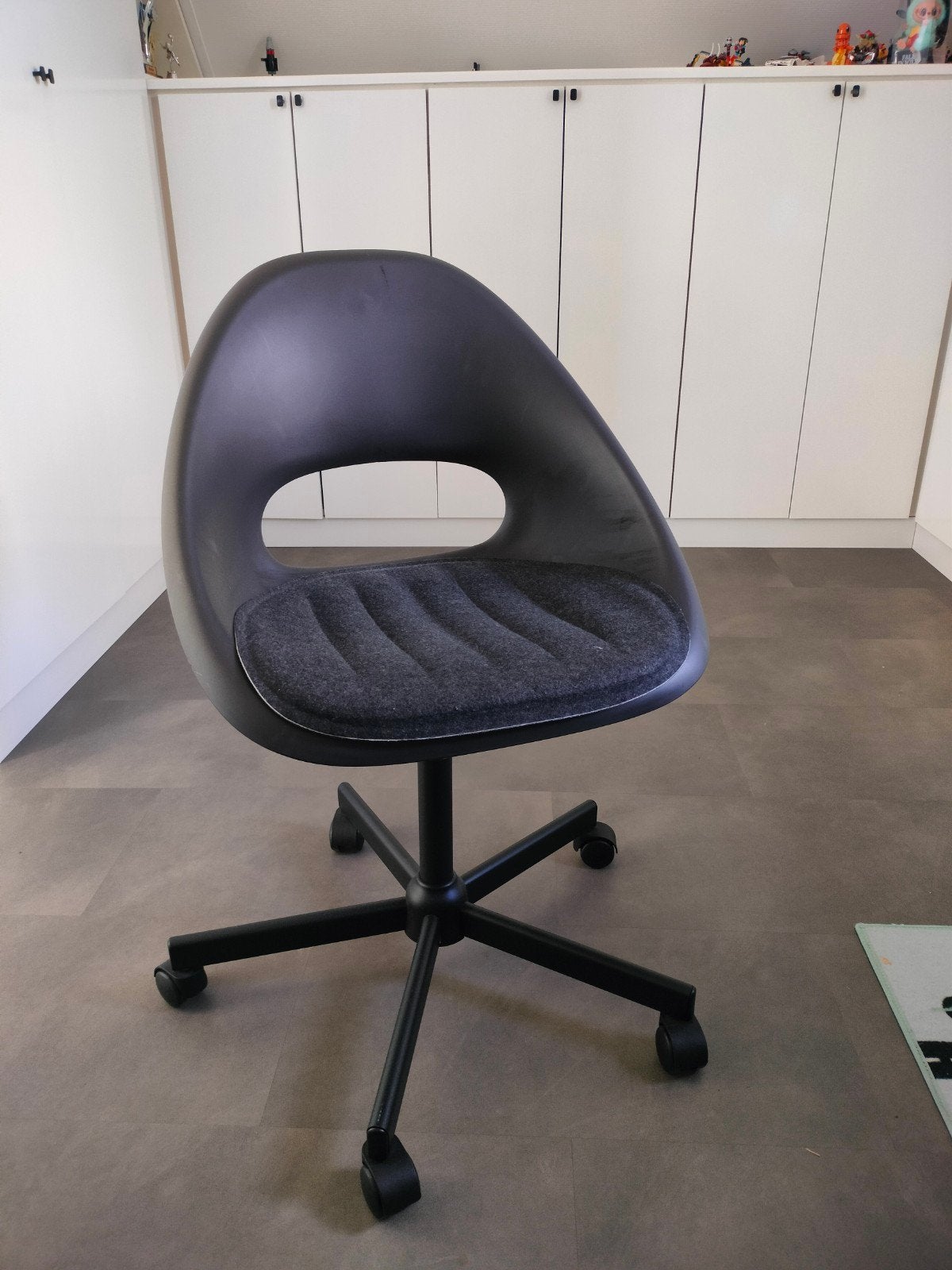 Bureaustoel Ikea 2 stuks beschikbaar, Huis en Inrichting, Bureaustoelen, Ophalen