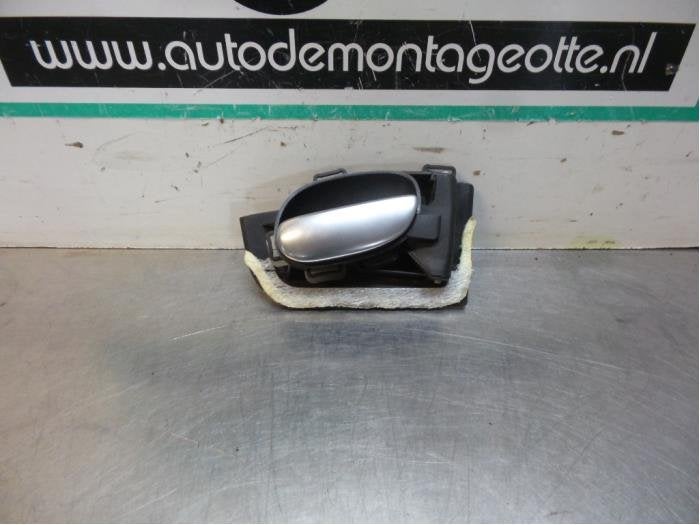 Portiergreep 2Deurs rechts van een Peugeot 206, Gebruikt, -, -, Ophalen of Verzenden