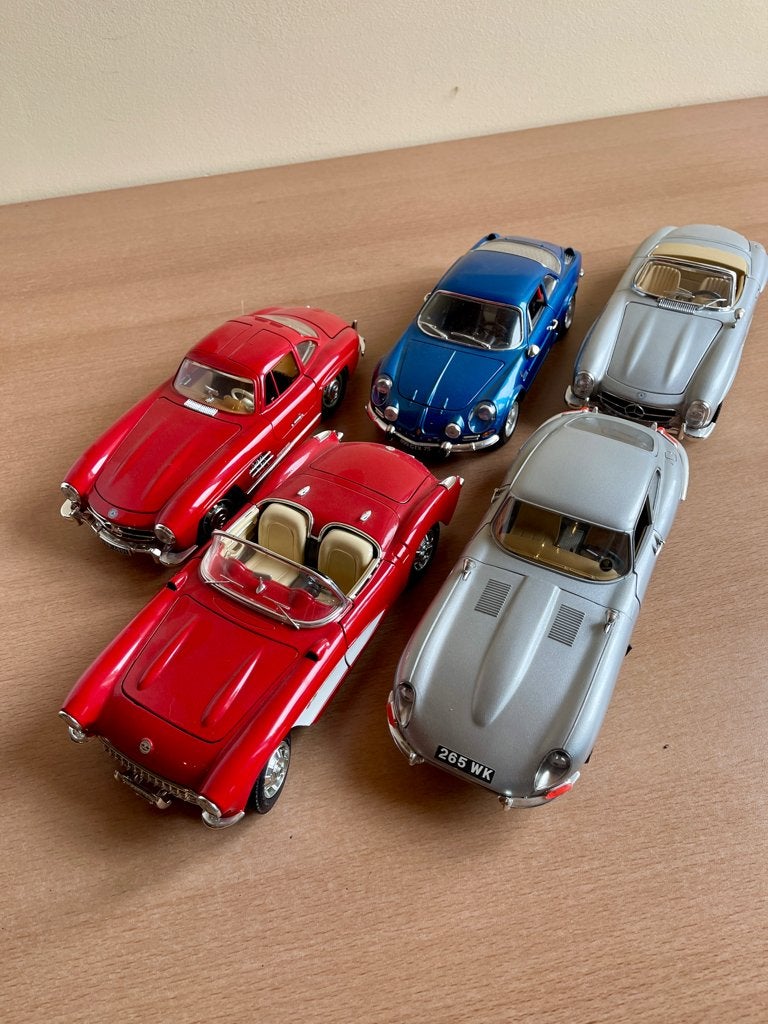 5 modèles de voitures 1/18, Hobby & Loisirs créatifs, Voitures miniatures | 1:18, Enlèvement, Utilisé, Voiture