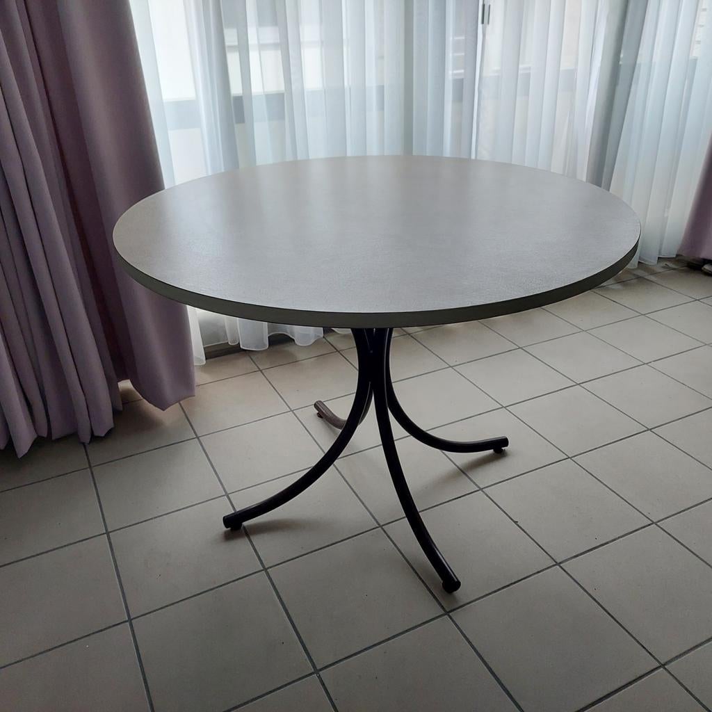 Ronde tafel, Ophalen