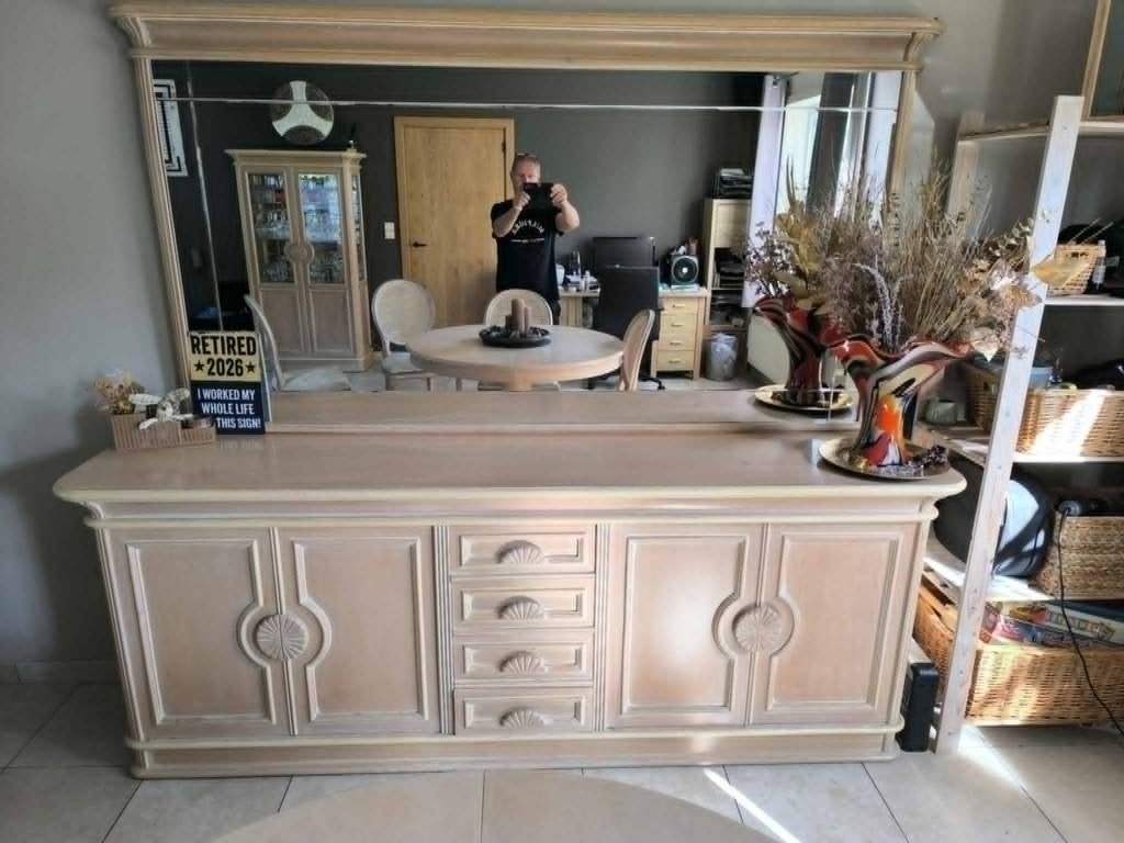 Mooie eetplaats ( Lodewijk )., Ophalen, Gebruikt, Lodewijk, 4 tot 6 stoelen
