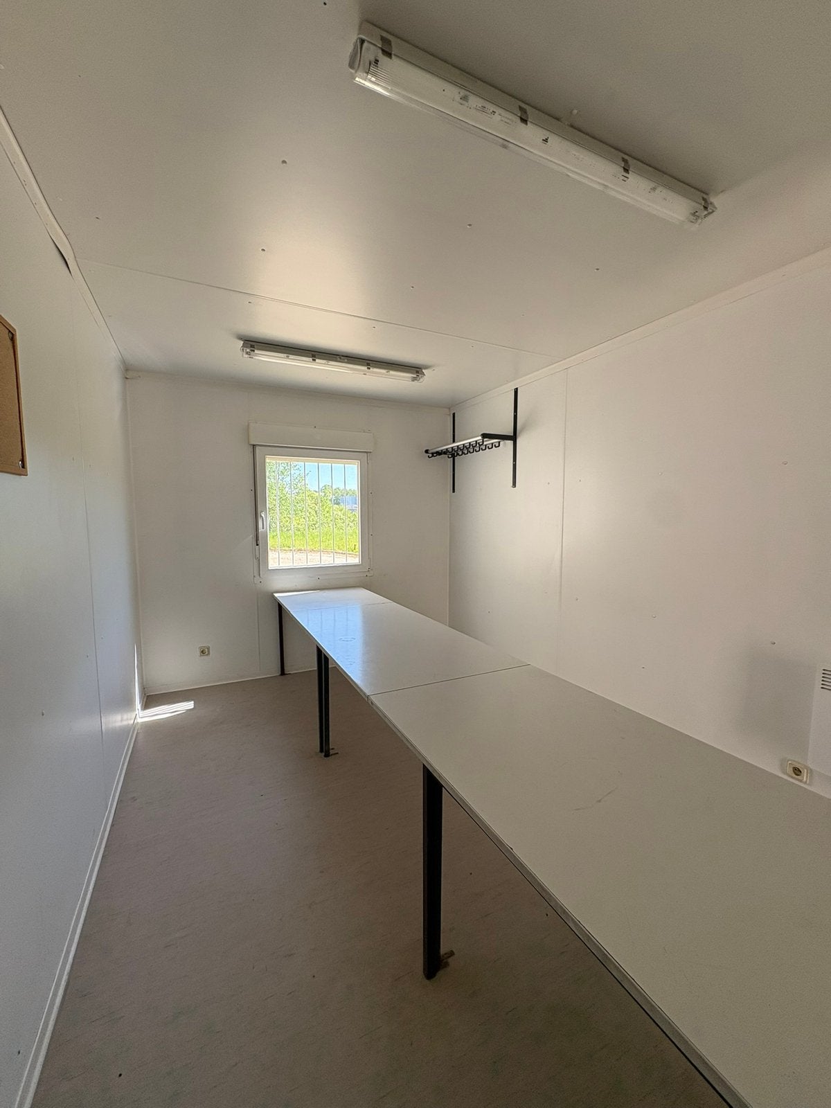 Container vestiaire & réfectoire 8x3 m - 14 armoires, Zakelijke goederen, Ophalen of Verzenden