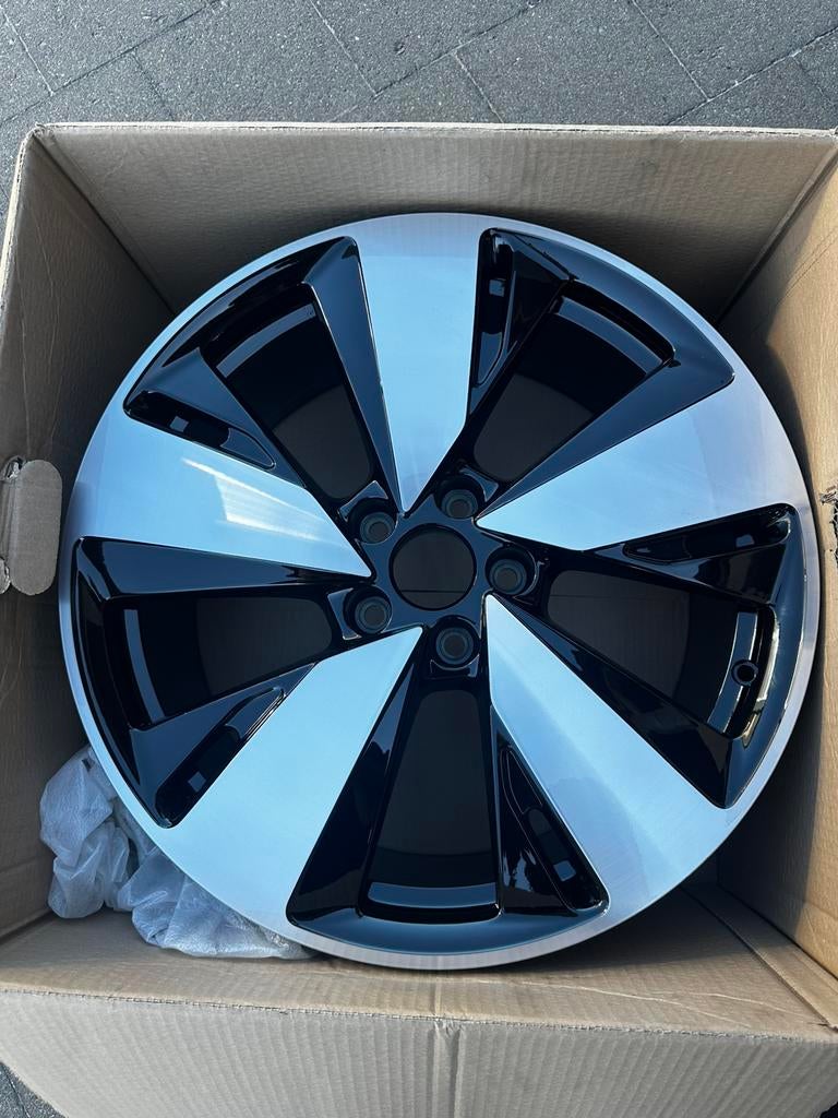 Audi A5 B10 velg NIEUW, Ophalen, Nieuw