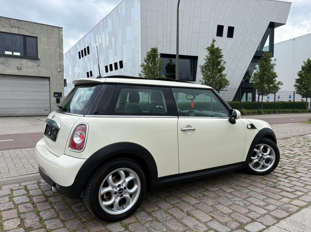 Mini One | 12 Maanden Garantie | 122 Dkm | Benzine | 2013, Auto's, Mini, Voorwielaandrijving, Testrit aan huis, Leder en Stof