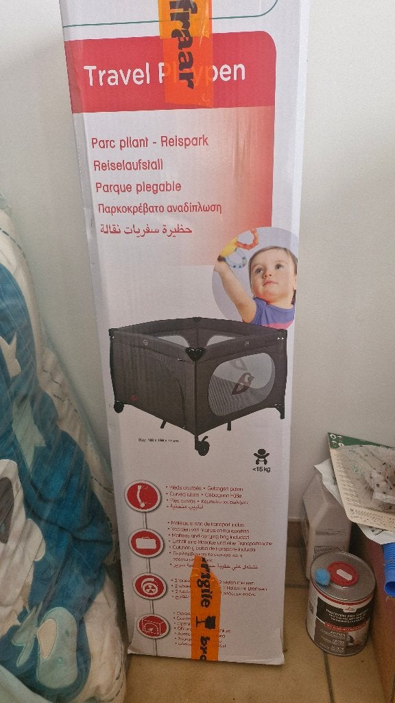 Kinderbox, Kinderen en Baby's, Ophalen, Zo goed als nieuw, Vierkant, Wieltjes