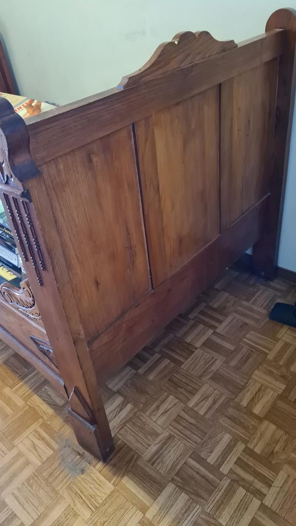 Antiek 2 persoonsbed, Ophalen