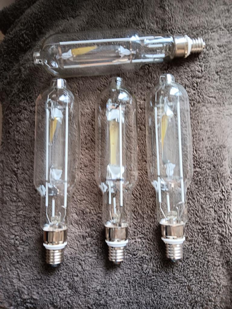 4 Lampes Philips china hpi-t 4B 2000w/542 HO 380v., Zo goed als nieuw, 60 watt of meer, Overige fittingen, Halogeen (gloei)lamp