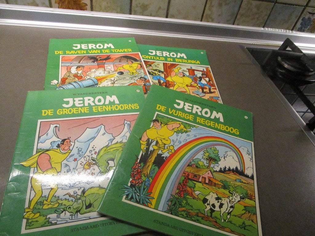 Jerom - 3 strips uit de groene reeks - quasi nieuw, Boeken, Willy vandersteen, Nieuw, Ophalen of Verzenden, Meerdere stripboeken