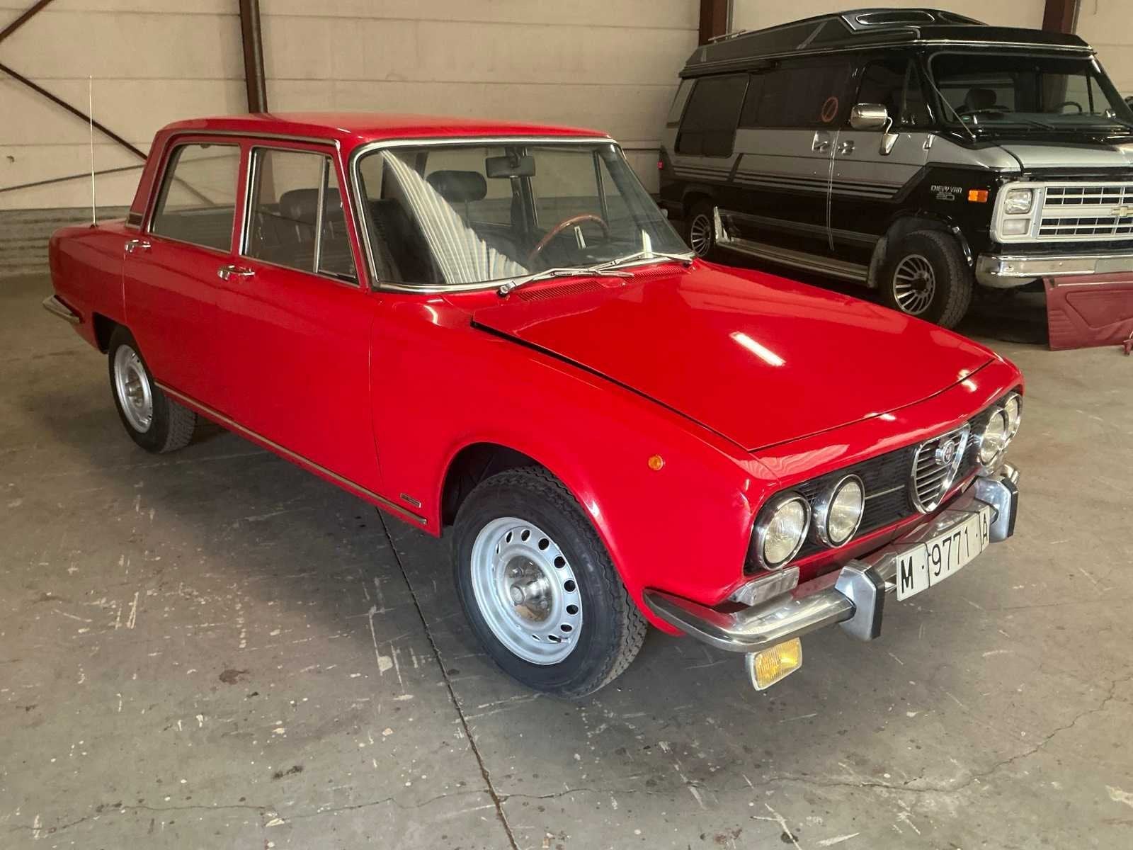 1971 Alfa Romeo Berlina 2000 Oldtimer, Auto's, Bedrijf, Handgeschakeld, Overige carrosserie, Alfa Romeo