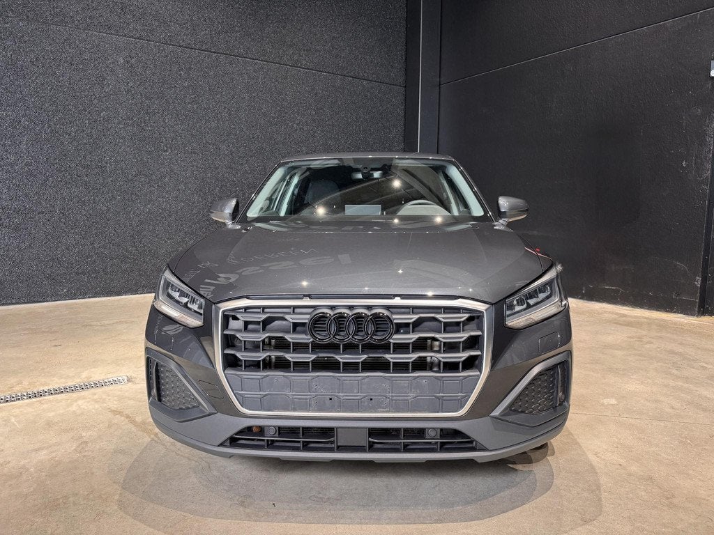 Audi Q2 1.5 35 TFSI 110kW S tronic S Line B. Ed., Autos, Argent ou Gris, Entreprise, Carnet d'entretien, Noir