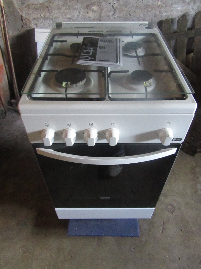 Cuisinière gaz, Ophalen, Tussenbouw, 4 kookzones, Zo goed als nieuw