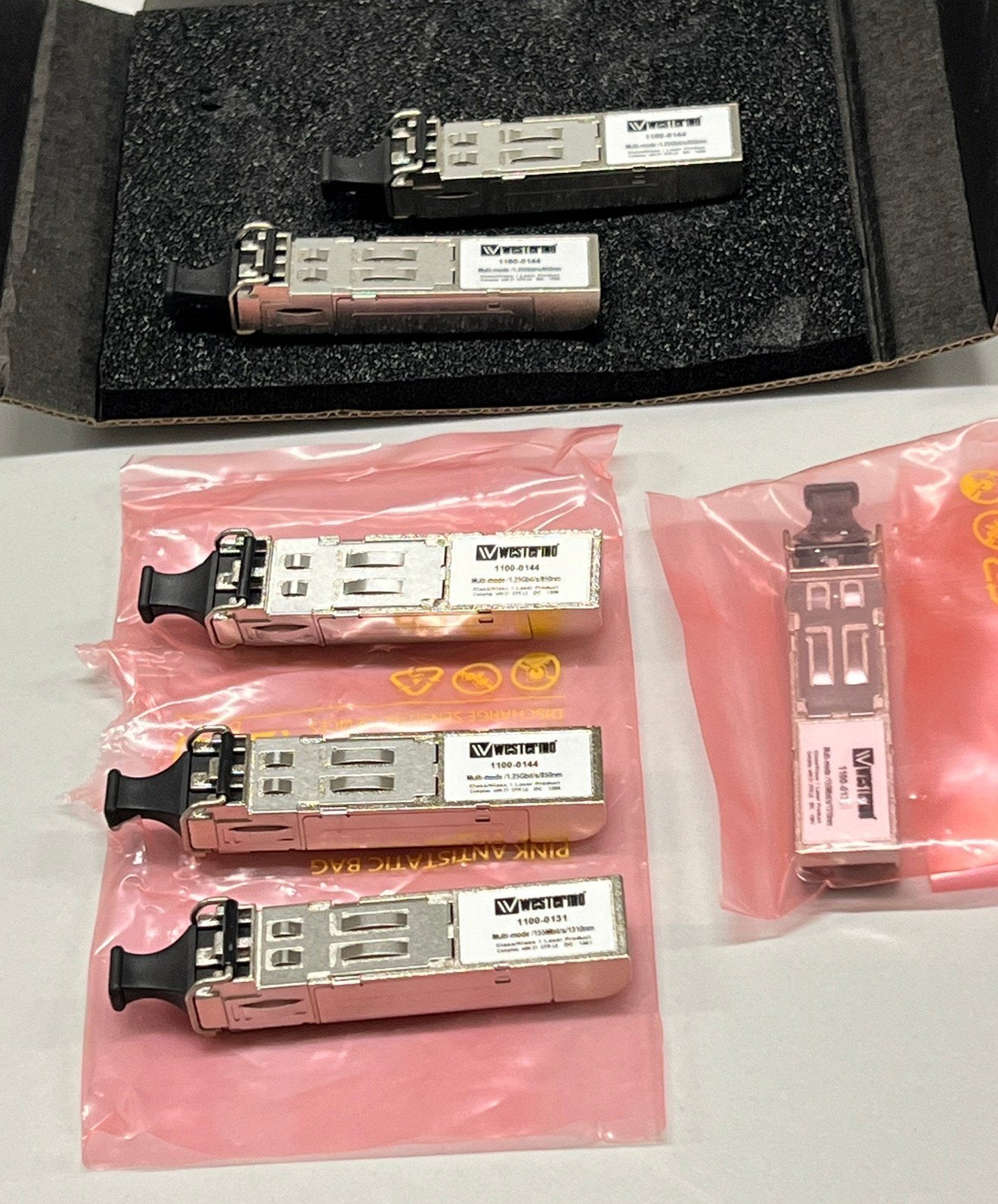 4 émetteurs-récepteurs WESTERMO 1100-0144 + SFP SX 1100-0131, Enlèvement ou Envoi, Neuf