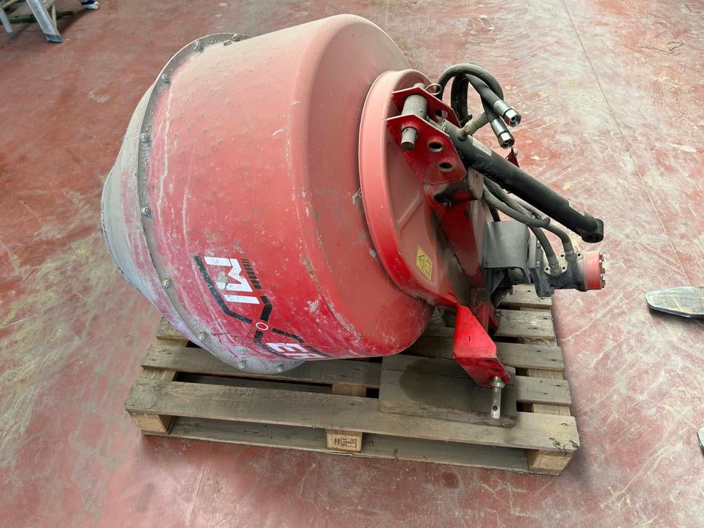 Betonmolen voor traktor of kniklader, Zakelijke goederen, Ophalen