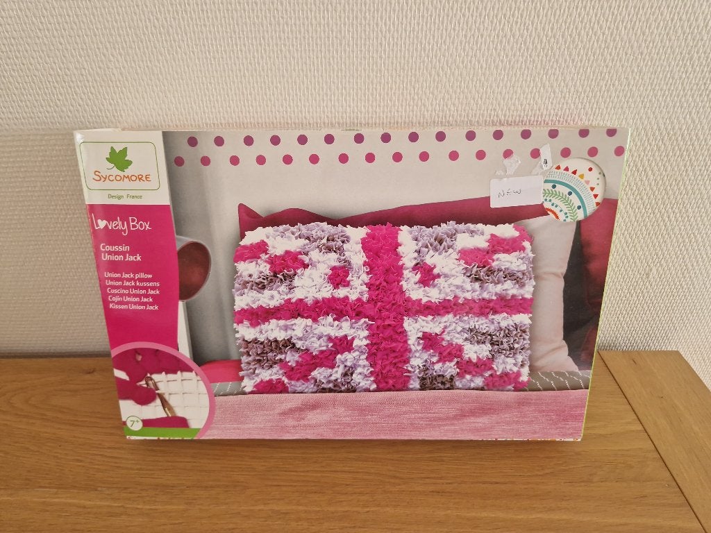 Lovely Box - Coussin Union Jack - à partir de 7 ans, Enlèvement ou Envoi, Neuf, Bricolage
