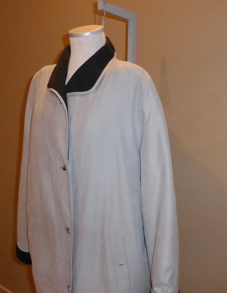 Gevoerde 3/4 regenjas dames / m 44, Kleding | Dames, Ophalen, Zo goed als nieuw