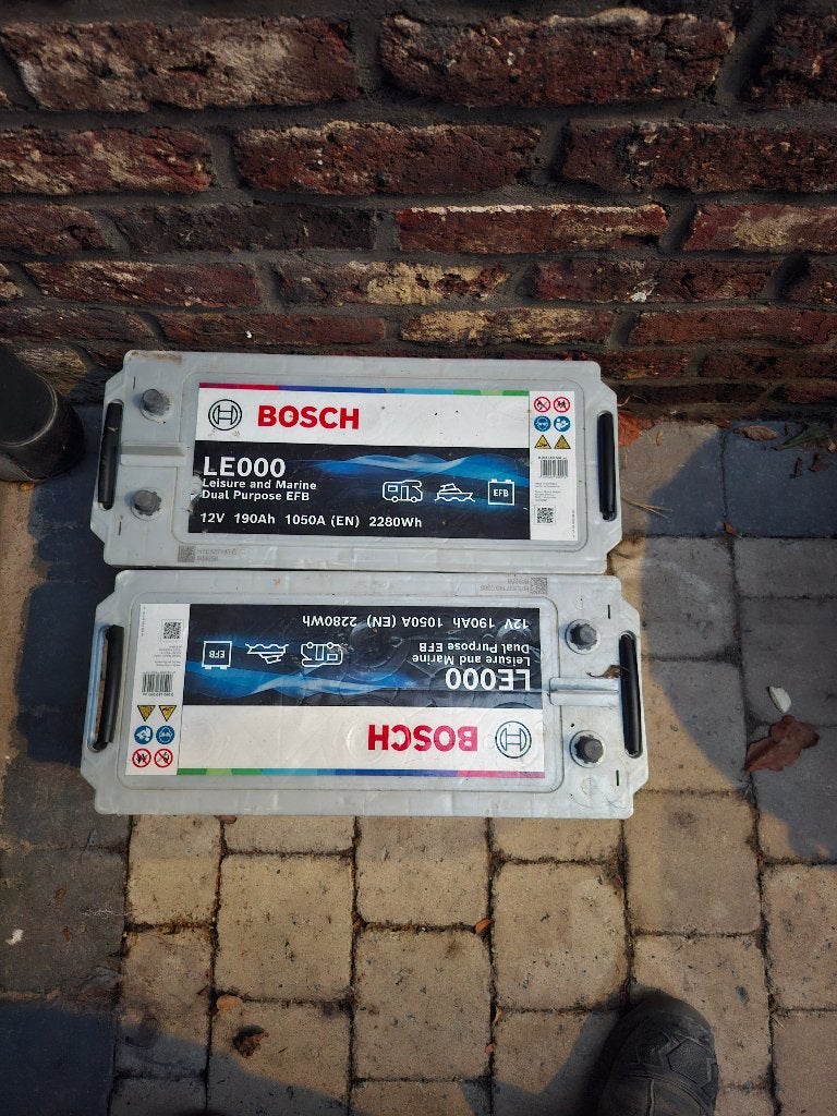 Batteries 12 volts, Autos : Pièces & Accessoires