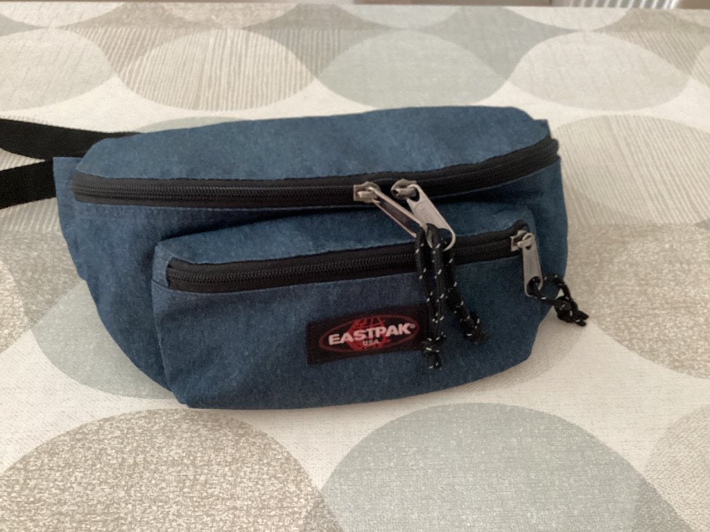 Eastpak USA heuptasje, Enlèvement, Comme neuf