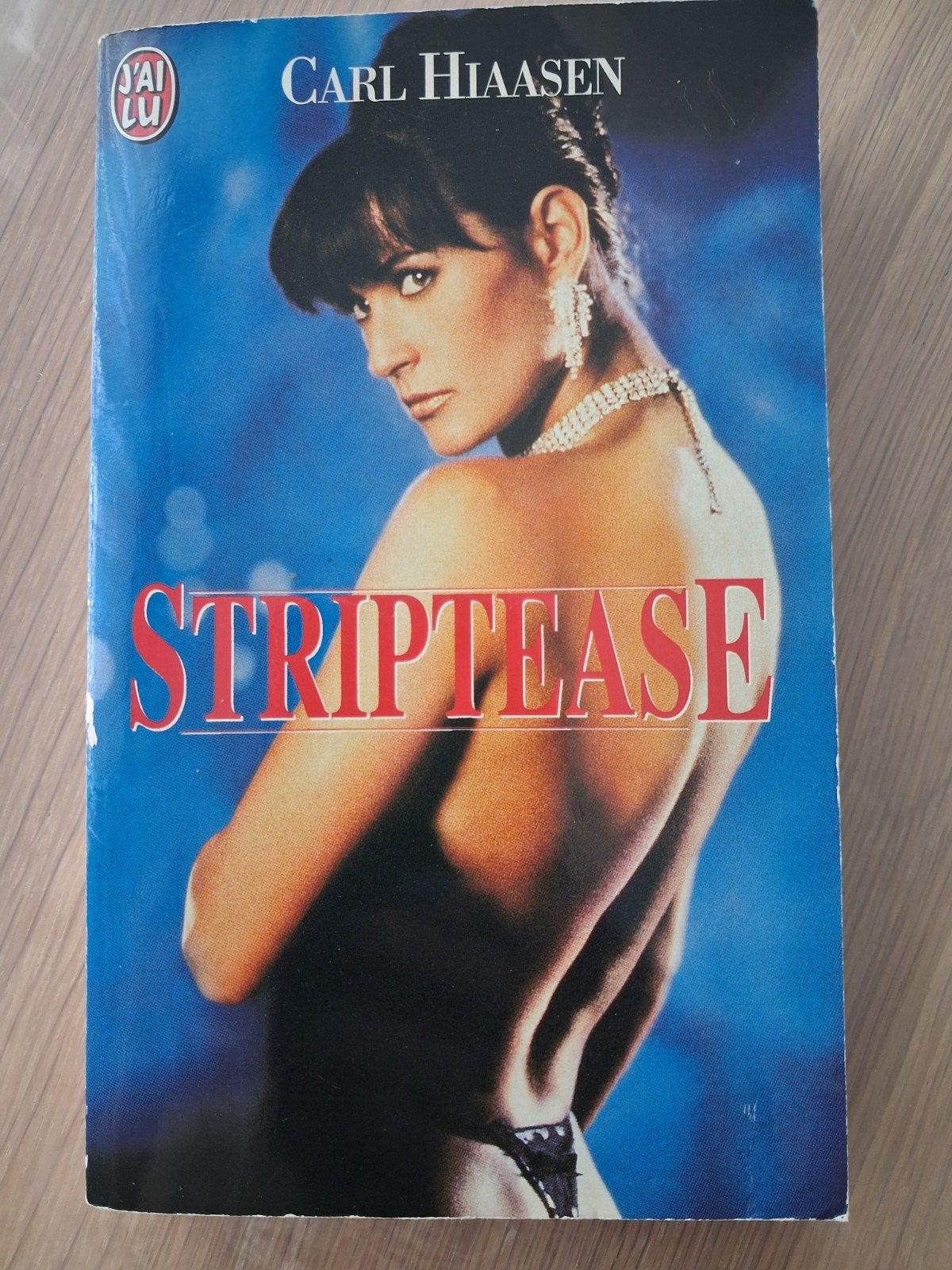 Roman du film Striptease, Enlèvement, Comme neuf