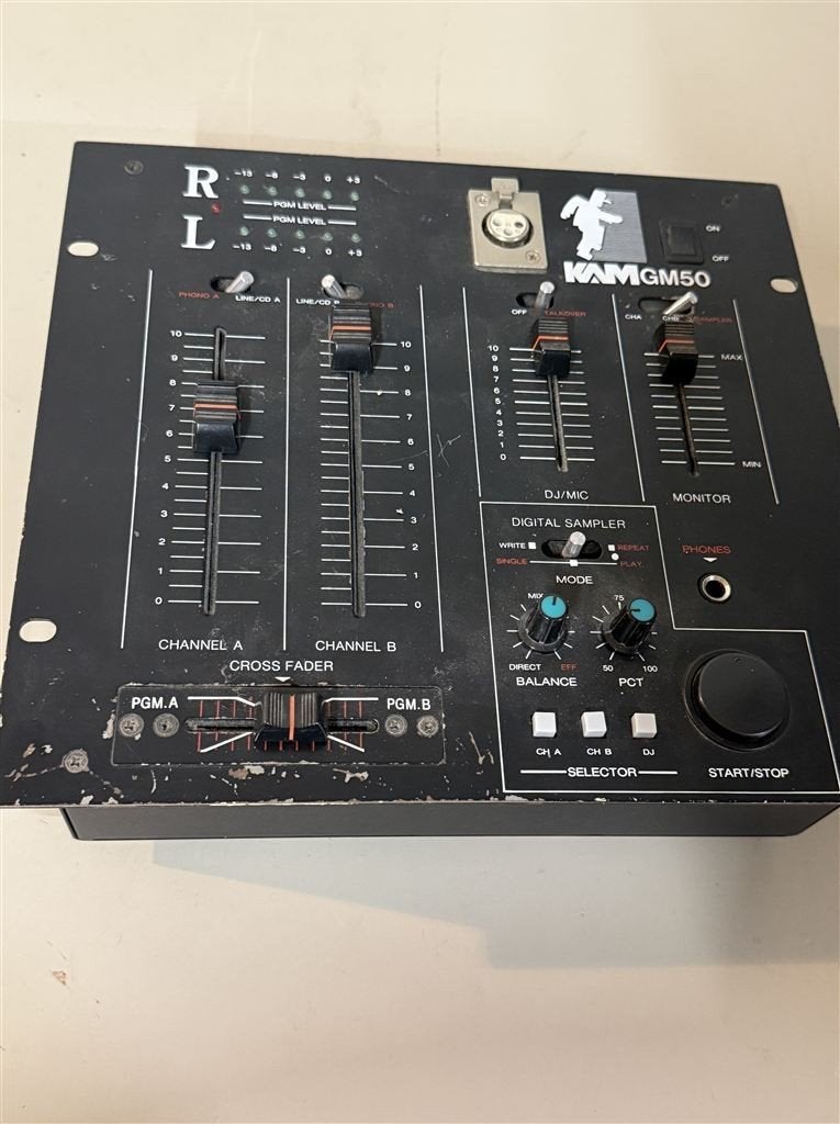 KAM DJ Mixer met Ingebouwde 16-bit Sampler - Werkt Goed, Musique & Instruments, Tables de mixage, Enlèvement ou Envoi, Comme neuf