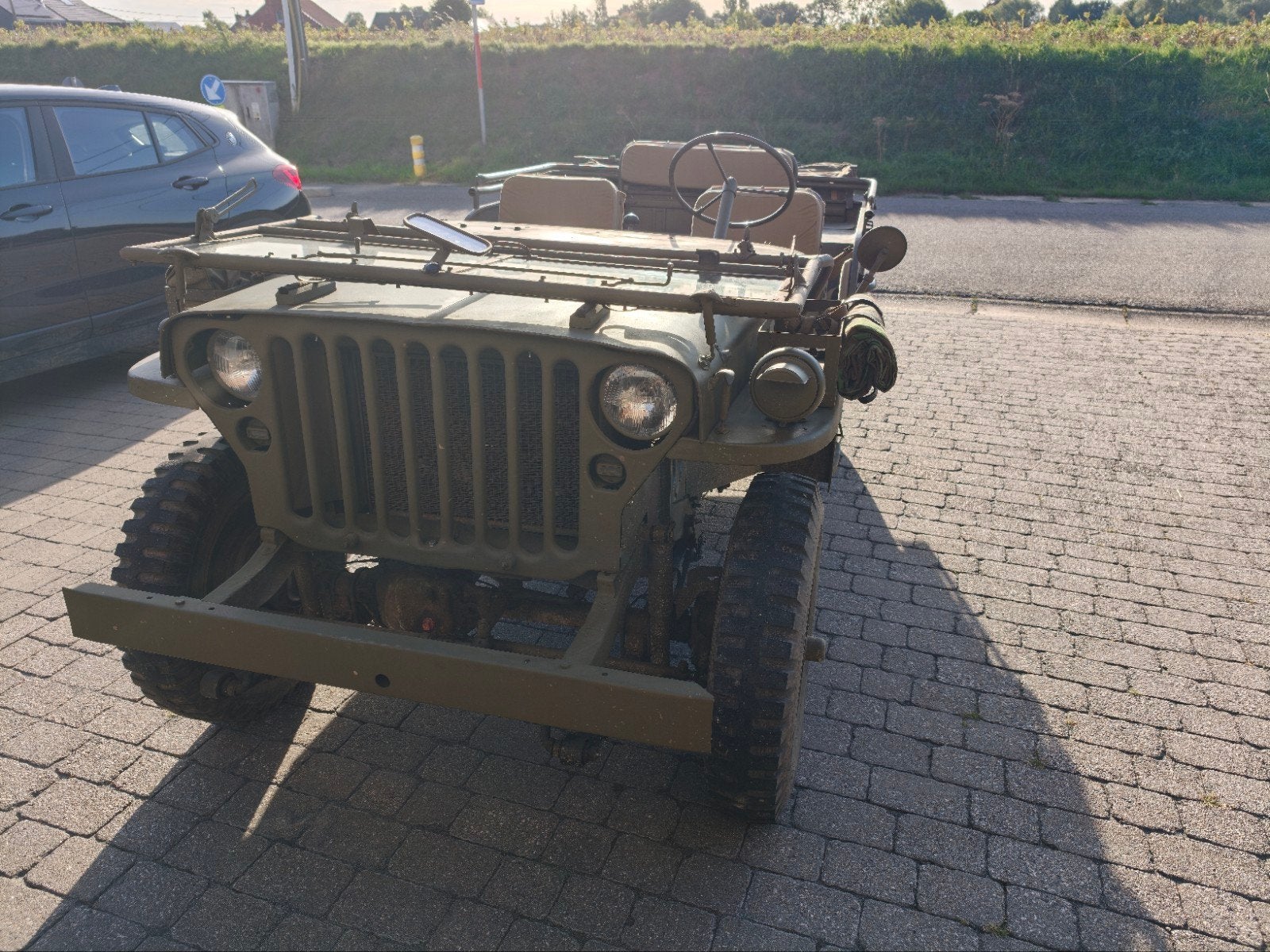 Jeep Willys - WW2 - met aanhanger en mand, Jeep, Cabriolet, Vierwielaandrijving, Particulier